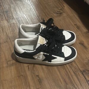 Black and White Women's Sneakers